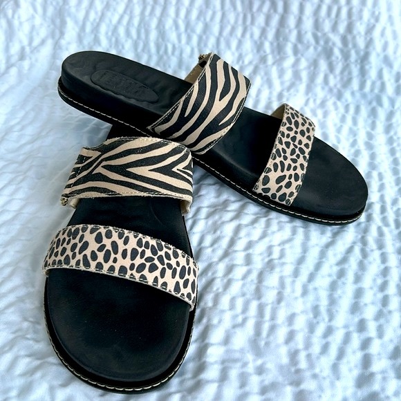 Sperry mixed animal print two strap slides with gold hardware size 10M - Picture 2 of 8